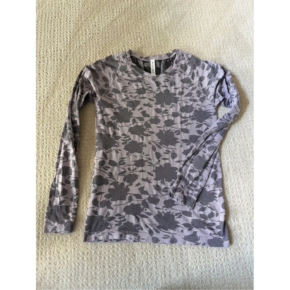 Athleta Lilac Gray Momentum Long Sleeve Tech Tee M